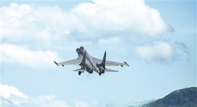 空軍航空兵某旅組織飛行訓(xùn)練