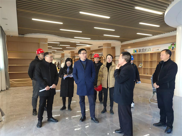 12月12日，洪董，方總陪同王奇勇縣長一行調(diào)研古徽州核心景區(qū)智能化運(yùn)用管理中心項(xiàng)目。.jpg